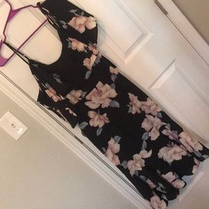 Lulus cold shoulder floral midi dress